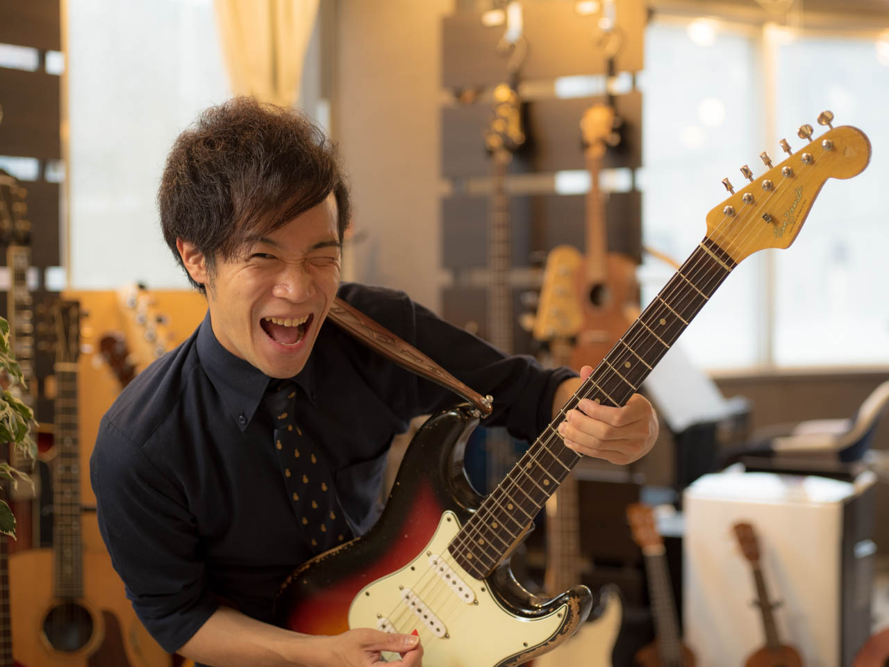 ギター講師 bon（ボン）